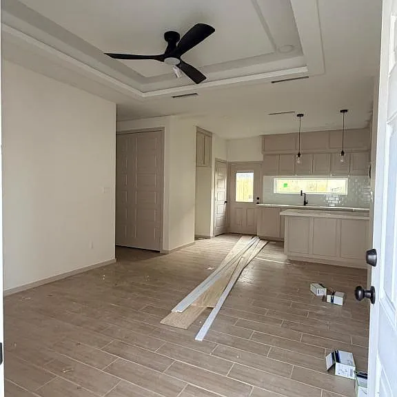 1217 Rosewood Rd — Photo 3