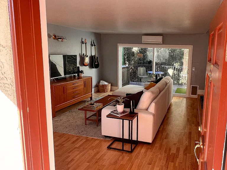 2850 Reynard Way #24 — Photo 10