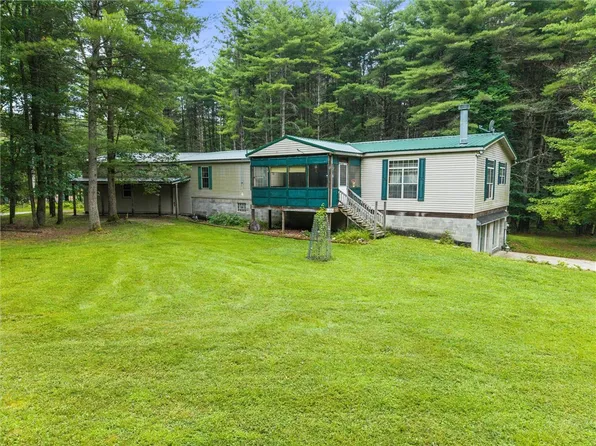 1771 Roundtown Rd, Crown, PA 16220