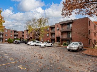 Ledgewood Court, Worcester, MA 01605