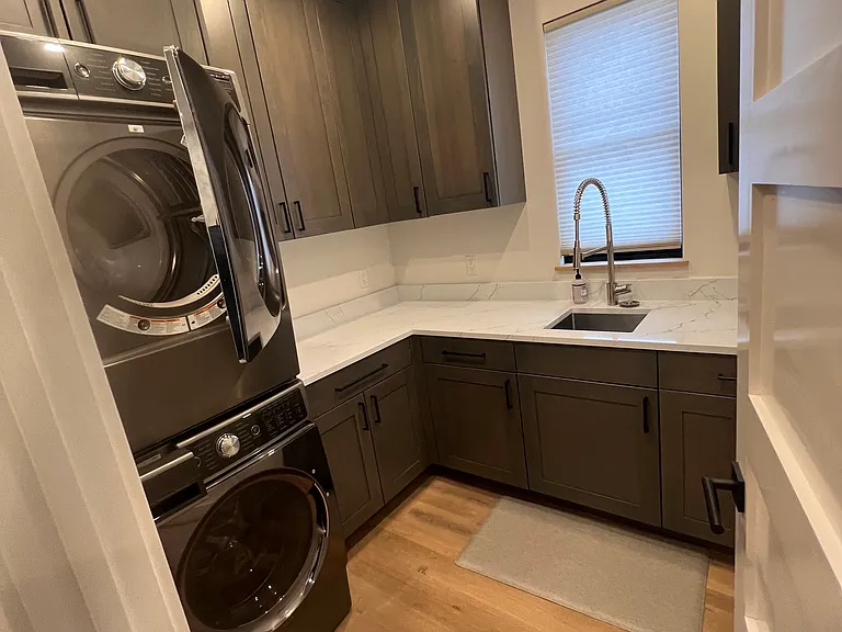670 E Hall Ave — Photo 14