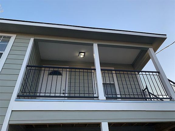 2nd image of 503 W Pearce St Unit A