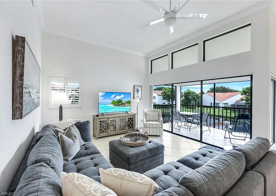 631 Beachwalk Cir #F-204