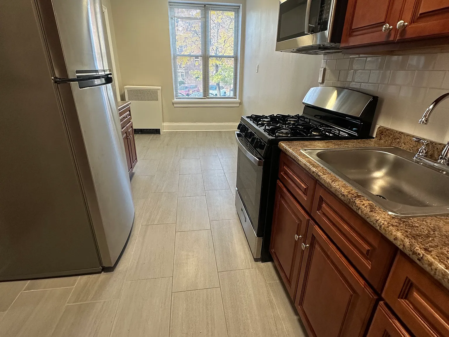 1 bed, 800 sqft, $2,295 — Photo 3