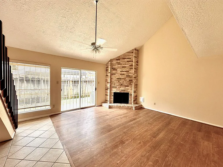 6437 Chatham Island Ln — Photo 3