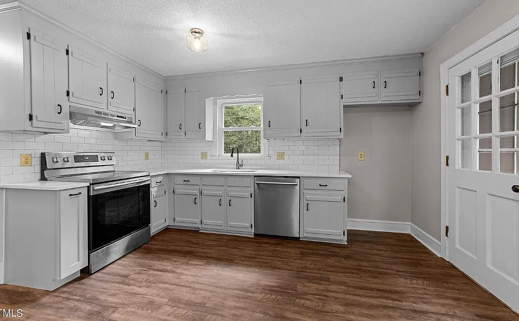 3 bed, 2.5 bath, 1634 sqft, $675 — Photo 3