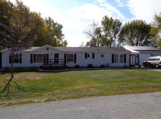 468 E 12th St, Fairmount, IN 46928