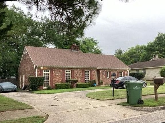 2nd image of 3327 Royal Carriage Dr