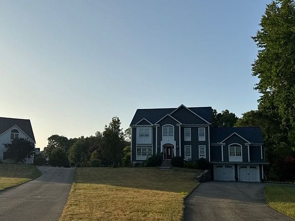 3rd image of 6 Simonds Farm Rd #R