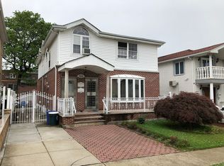 5315 193rd St, Fresh Meadows, NY 11365