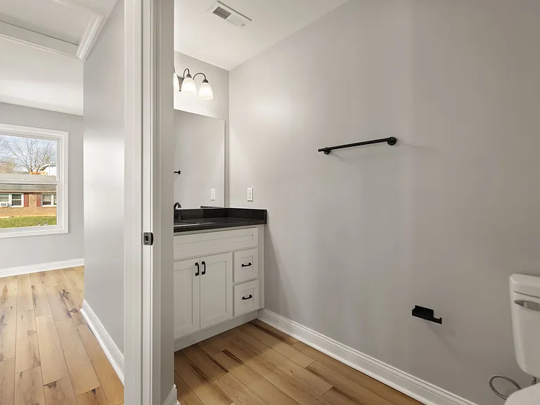 604 Crozer Ave #102 — Photo 21