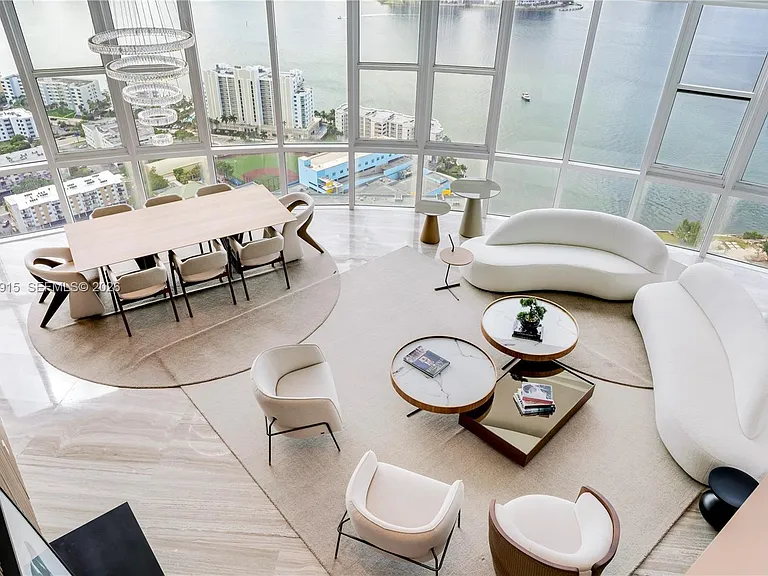 18201 E Collins Ave #TS1 — Photo 17