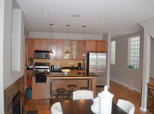 1035 N Hermitage Ave #1, Chicago, IL 60622
