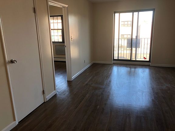 2nd image of 3012 35th Ave