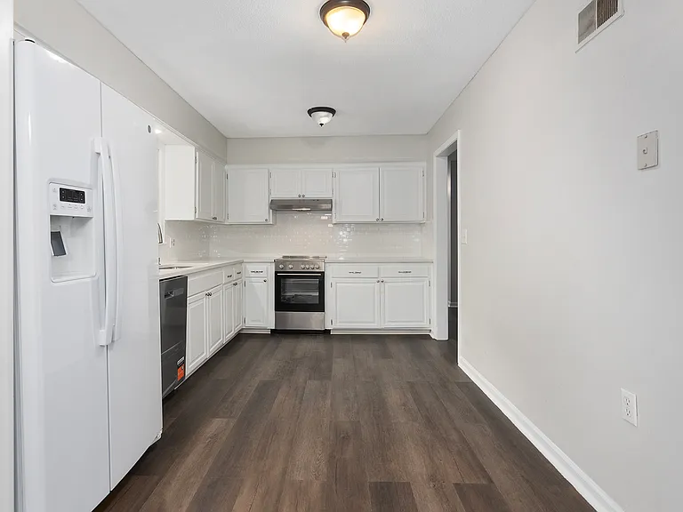 7115 Robin Ln — Photo 10