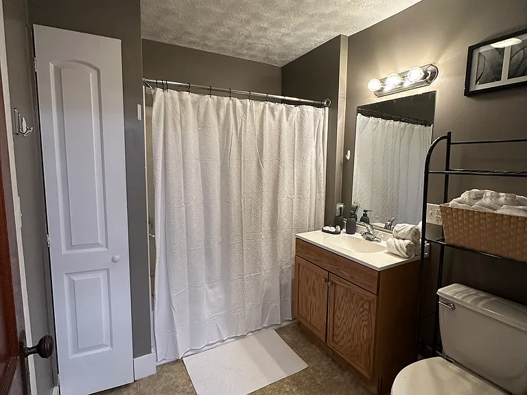 765 S Aurora St #1 — Photo 5