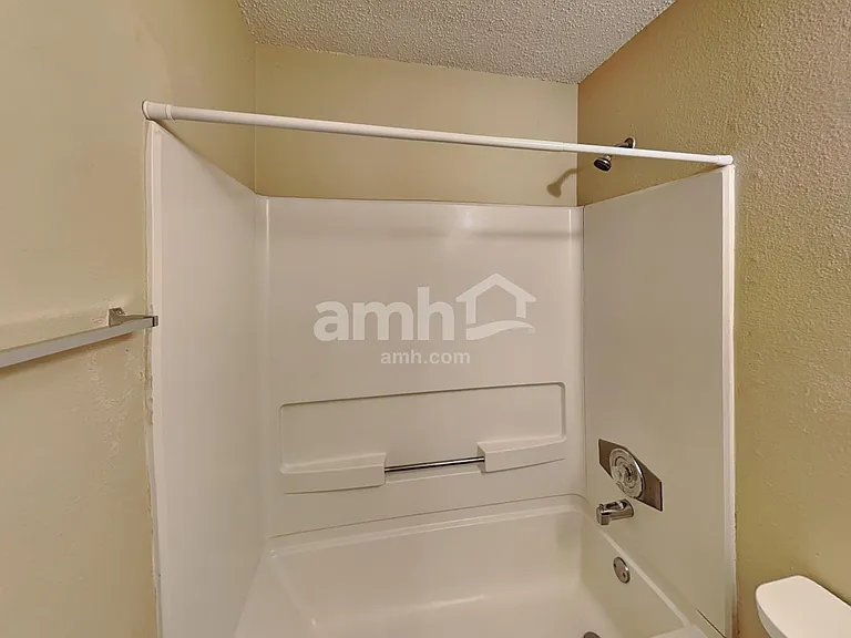 8066 Chestnut Cape Dr — Photo 19