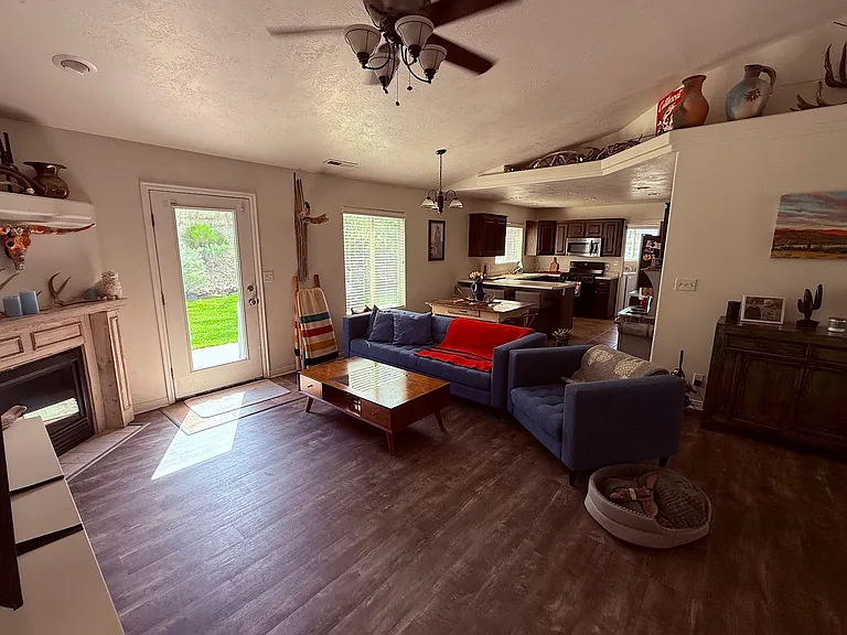 8178 N Diamond Valley Dr — Photo 2