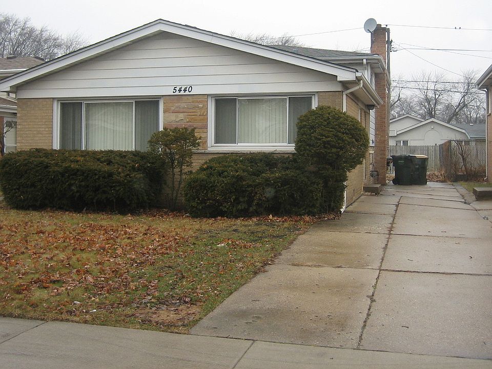 1st image of 5440 Oakton St