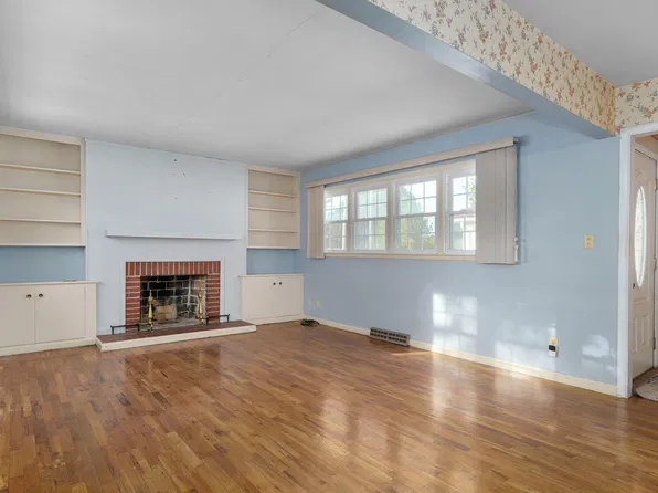 443 W Division Street, Mt Vernon, MO 65712