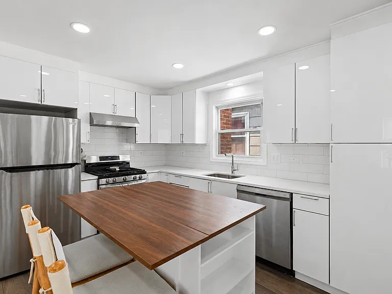 61 Minnesota Ave #2 — Photo 9