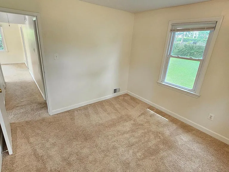 603 Pinewood Rd — Photo 20
