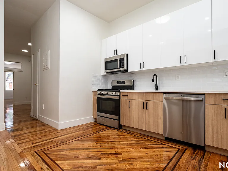 88 Menahan St #1L — Photo 2