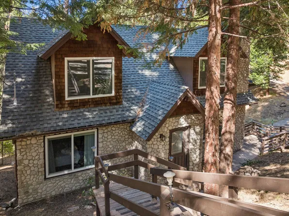 388 Merrimack Dr, Lake Arrowhead, CA 92352