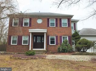 4 London Pl, Somerset, NJ 08873