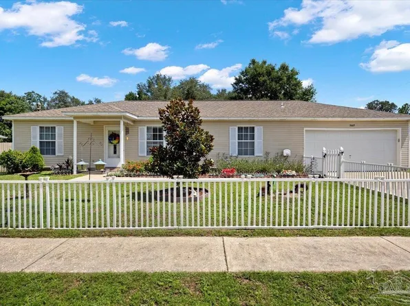 3669 Burton Cir, Navarre, FL 32566