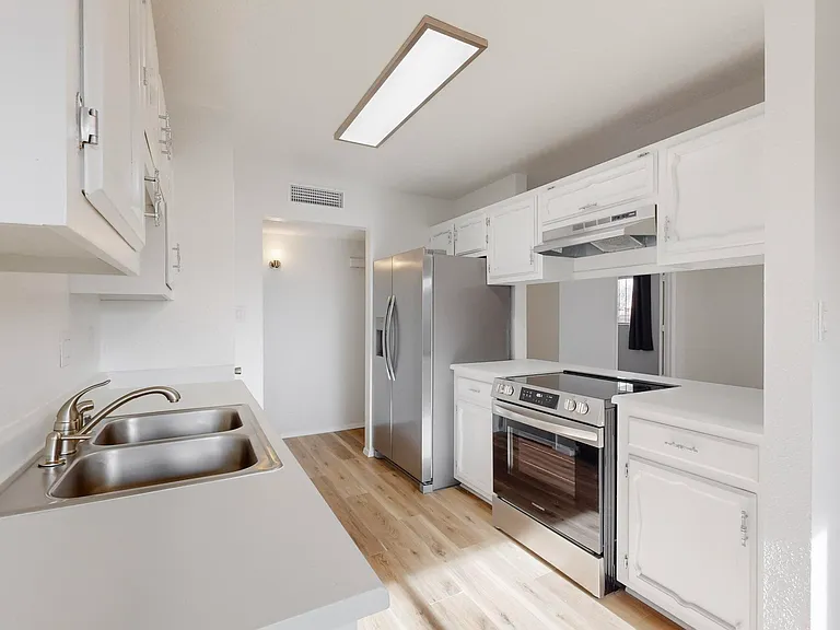 2612 Los Tretos St NW — Photo 3