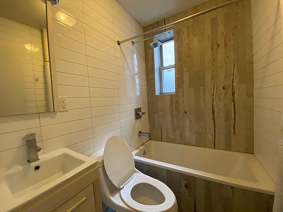 4th image of 552 Lincoln Pl #3F