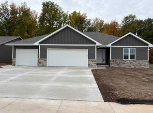1649 Betty Jean Ln, Green Bay, WI 54313