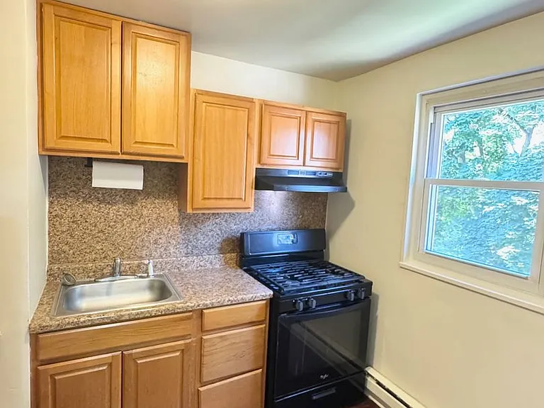 1135 River Bend Park Park — Photo 4
