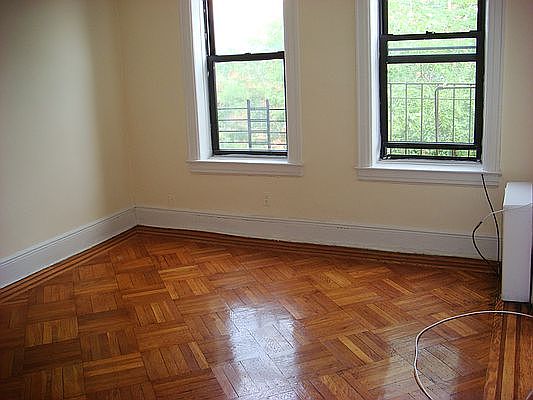 4th image of 31-78 36th St #3A
