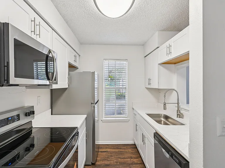 Newport Colony Apartments in Casselberry — Photo 31