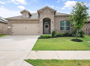 737 Chaplin Dr, Justin, TX 76247