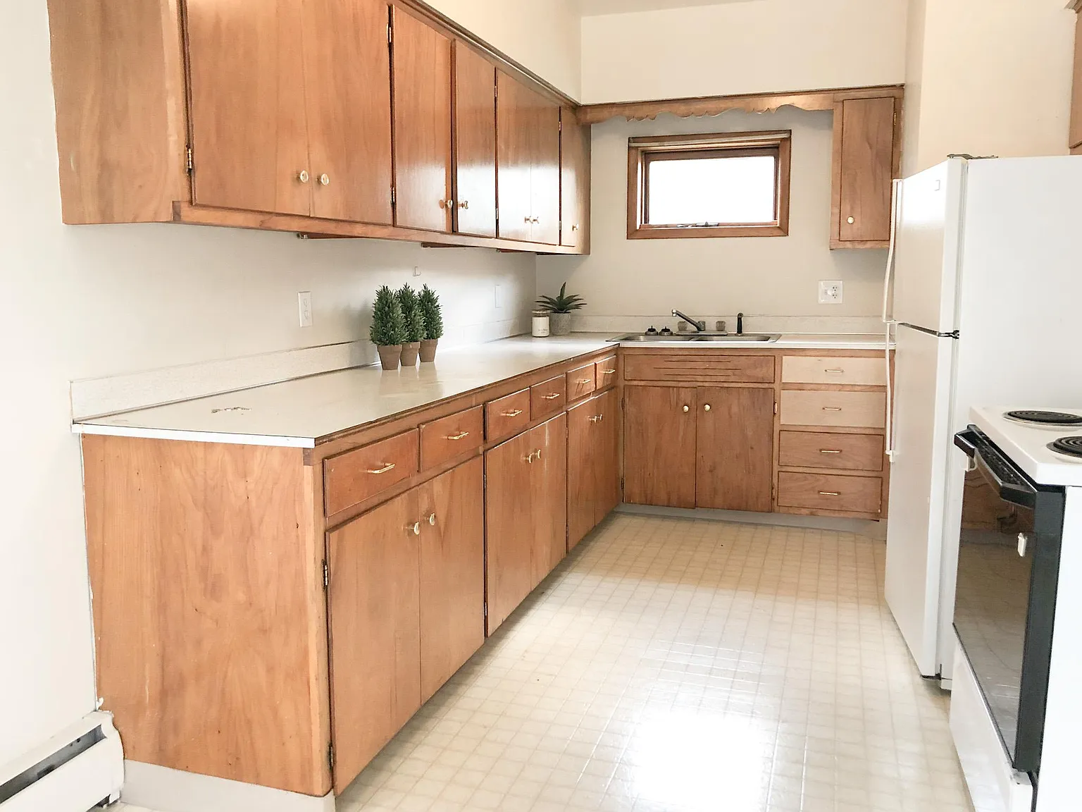 2 bed, 810 sqft, $800 — Photo 2