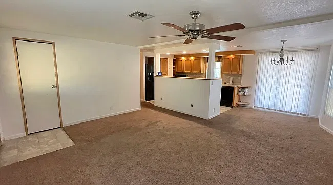 2 bed, 944 sqft, $1,375 — Photo 4