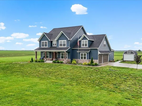 600 Park View Dr, Mechanicsburg, IL 62545