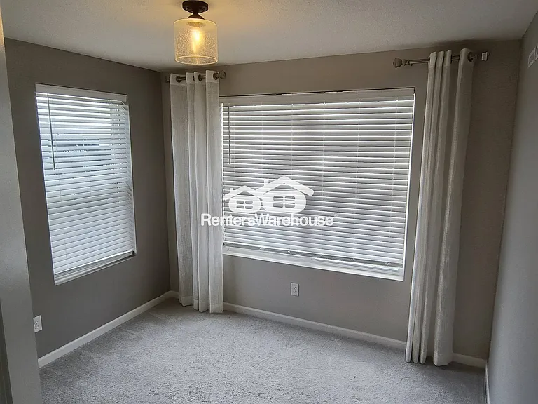 1105 Farrier Rd — Photo 20