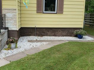 907 Plymouth Rd, Wakefield, MI 49968