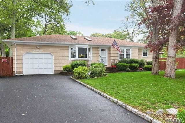 1st image of 23 W Denis Ln