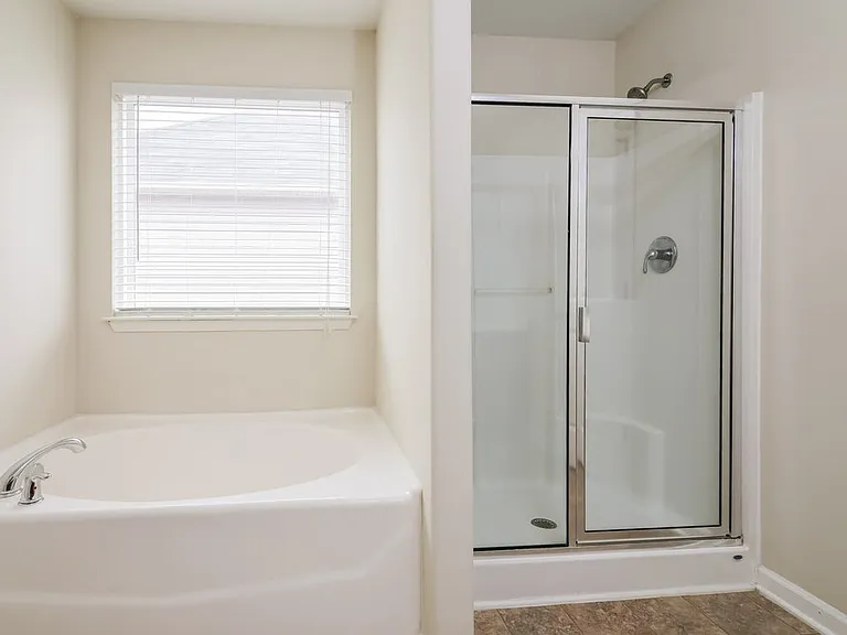 1345 Lowenstein St — Photo 13