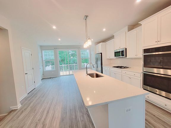 5th image of 23393 Sugar Pine Ln
