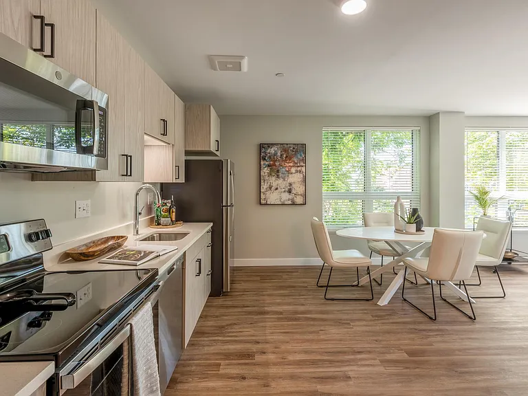 125 Broad St — Photo 1