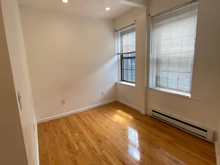 9 Charter St #3 — Photo 25