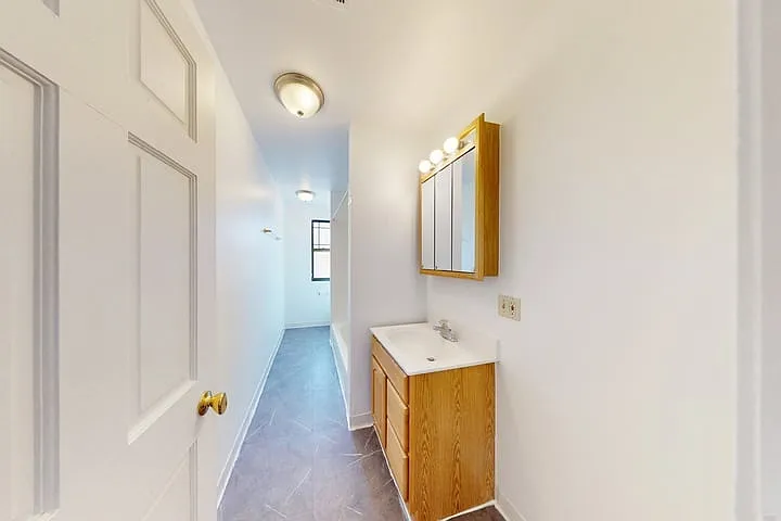 5237-5245 S. Kenwood Avenue — Photo 102