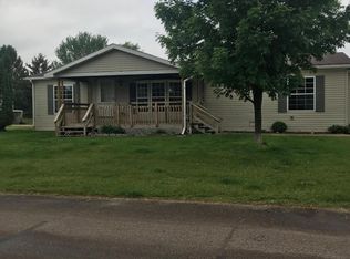 400 Robin St, Rockland, WI 54653