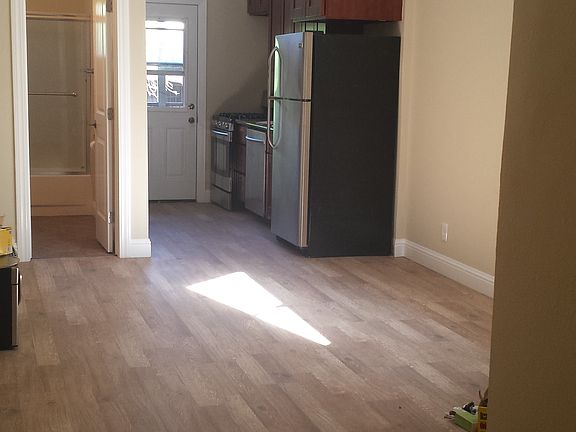 2nd image of 2433A Bryant St